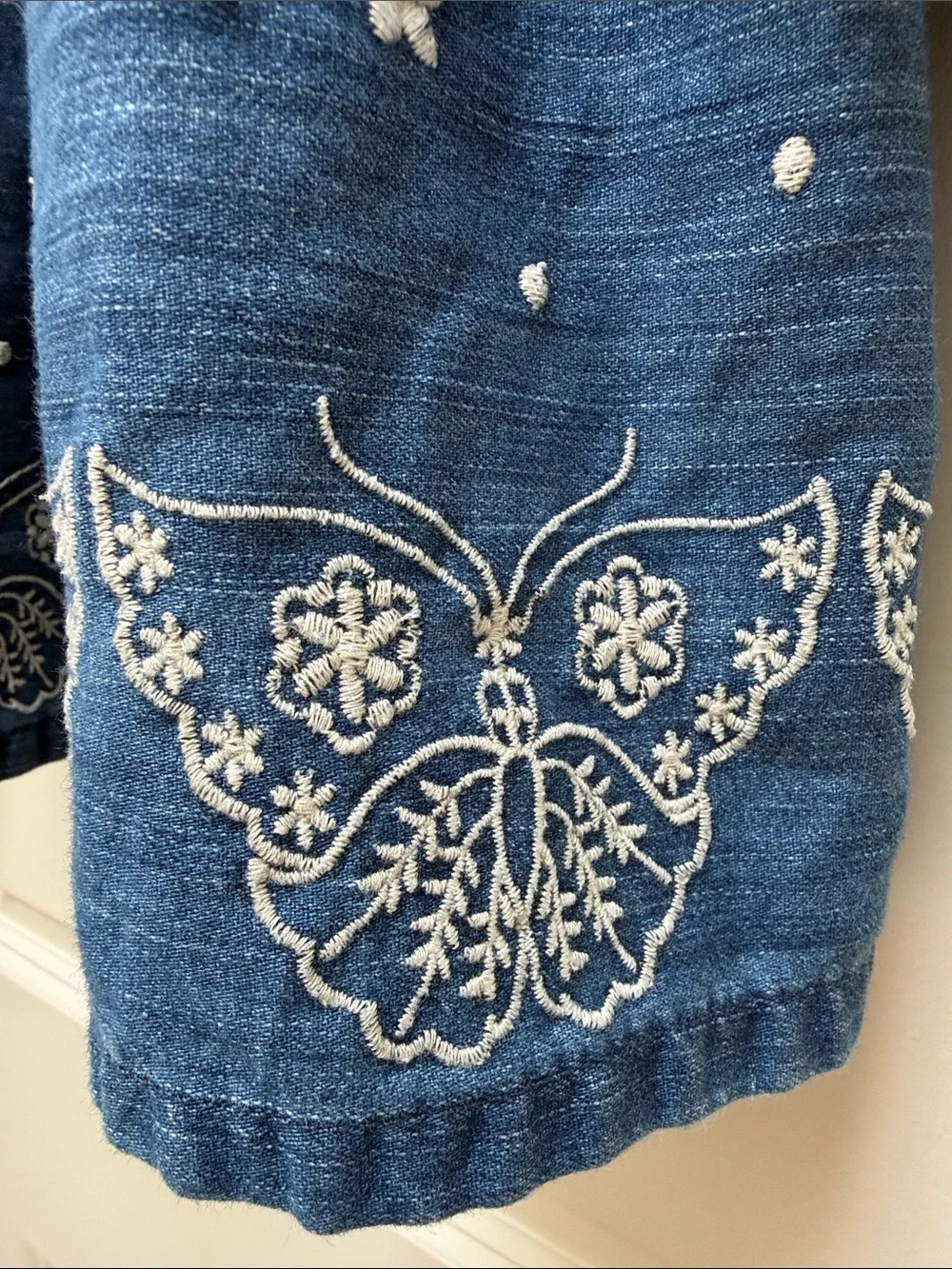 Old Navy Embroidered Butterfly Denim Dress Size 4T
